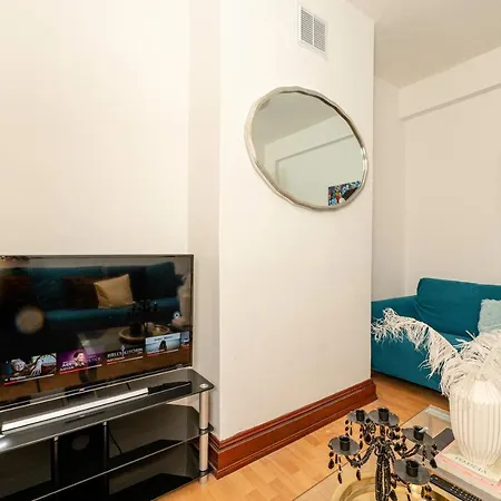 Xtra Large 4 Bedroom House, Near Excel, London City And 5 Walk To Train Station Экстерьер фото